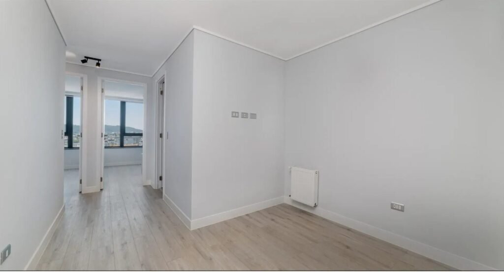 Pasillo y dormitorio